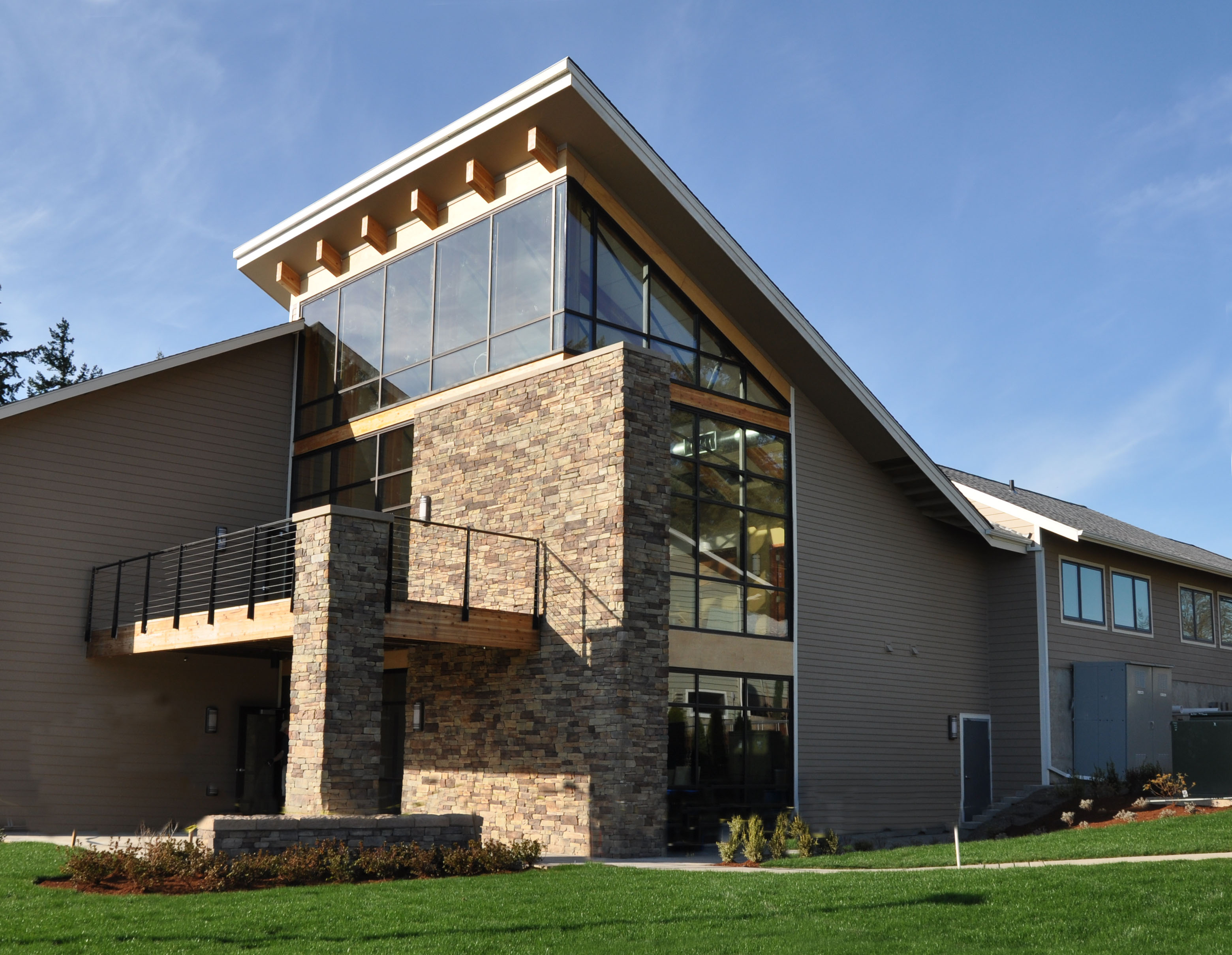 An outside view of the Newberg treatment center